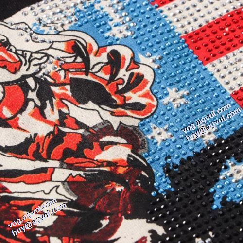 おすすめ/オススメ 2021秋冬 フィリッププレイン PHILIPP PLEIN フィリッププレインスーパーコピー セットアップ上下 楽に着用出来る