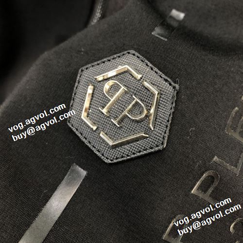 セットアップ上下 2021秋冬 フィリッププレイン PHILIPP PLEIN フィリッププレイン偽物ブランド 完成度の高い逸品 ハリのある おしゃれさ抜群パーカ
