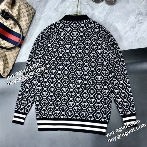 セーター 落ち着いた質感 フィリッププレインブランドコピー 人目を惹くデザイン フィリッププレイン PHILIPP PLEIN 2021秋冬 おしゃれな装い