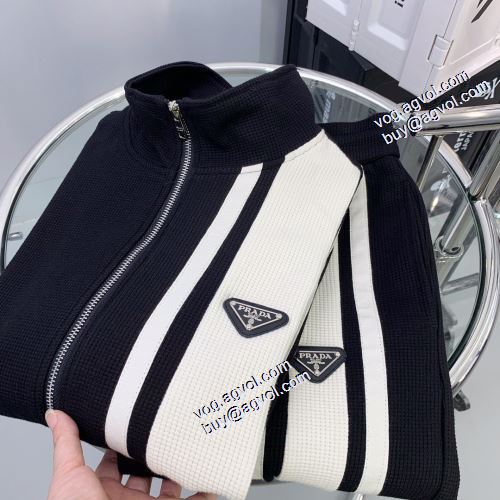 2021秋冬 プラダ セットアップ上下 PRADA ブランドスーパーコピー 大絶賛の履き心地! オシャレロゴパーカー
