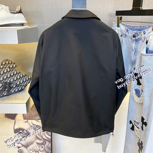おすすめ/オススメ 堪能できるコート 2021秋冬 コート 上品上質 プラダ PRADA 風合いの出る プラダスーパーコピー 代引 秋の定番 シンプルなデザイン
