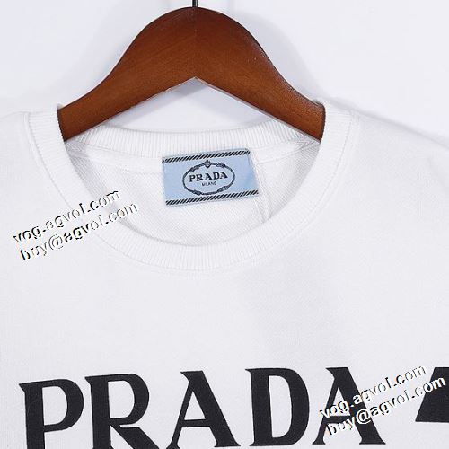 プラダ PRADA ジップパーカー 活用できるアイテム プルオーバーパーカー 2021秋冬 プラダブランドコピー 2色可選 プリントパーカ