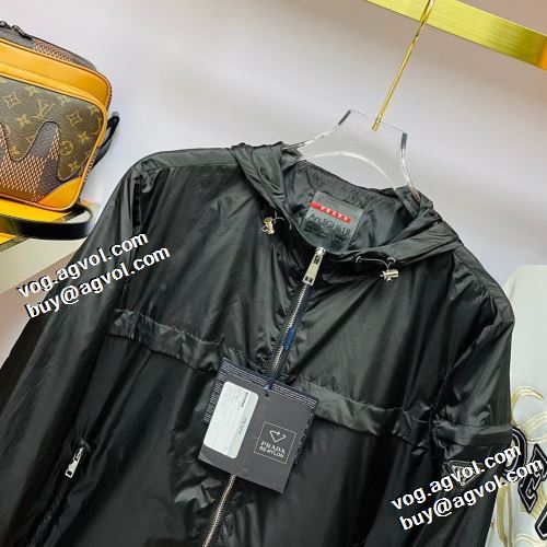 2021秋冬 プラダ PRADA 秋のお出かけに最適 プラダ偽物ブランド 2色可選 ジャケット フード付きコート 堪能できるコート