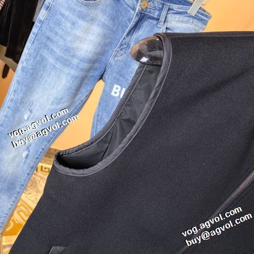 プラダブランドスーパーコピー 今買い◎得 ベスト 2021秋冬 シンプルなデザイン 適度な厚み プラダ PRADA 風合いの出る