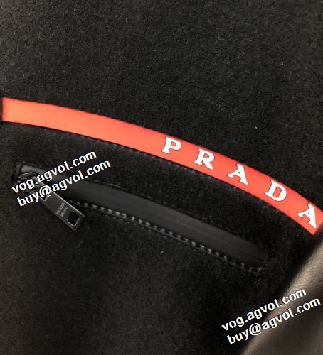 革ジャンパーコート プラダ PRADA 2021秋冬 こだわりのコート 落ち着いた質感 プラダブランドコピー おしゃれな装い