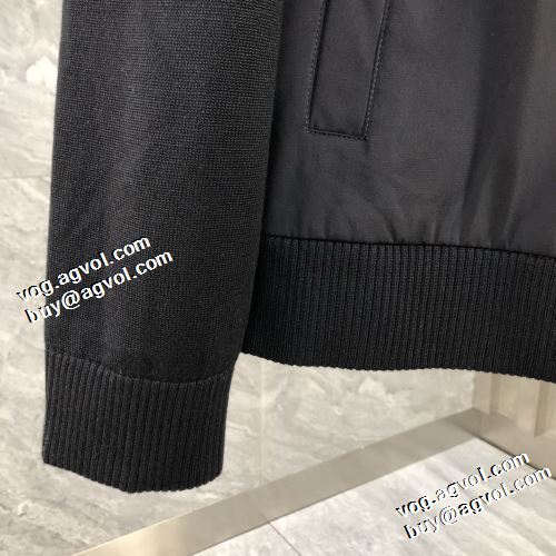 プラダスーパーコピー 堪能できるコート ジャケット 2021秋冬 人気ブランド プラダ PRADA ポケット付 フード付きコート 