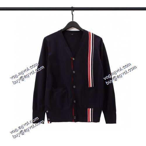 人目を惹くデザイン トムブラウンスーパーコピー 2021秋冬 トムブラウン THOM BROWNE ニットウェア 超目玉 おしゃれな装い 2色可選