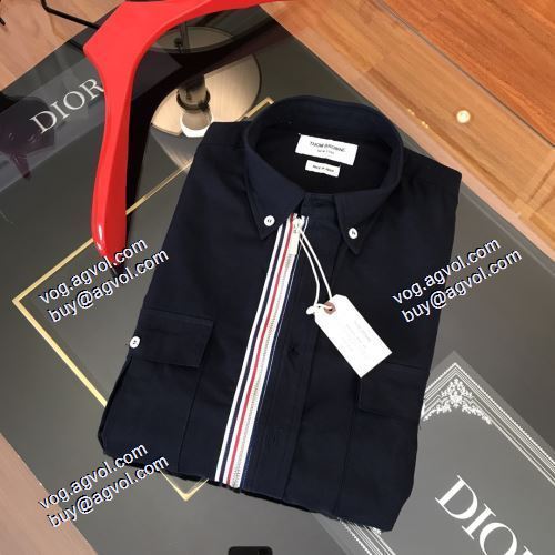 機能性も備えたアイテム 2021秋冬 トムブラウン THOM BROWNE コート トムブラウンコートコピー 立体的な衿元 軽量ジャケット 