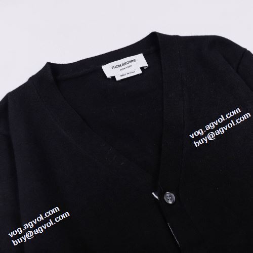 上品上質 セーター  スナップ止め仕様 2021秋冬 トムブラウン THOM BROWNE トムブラウンコピー 楽に着用出来る