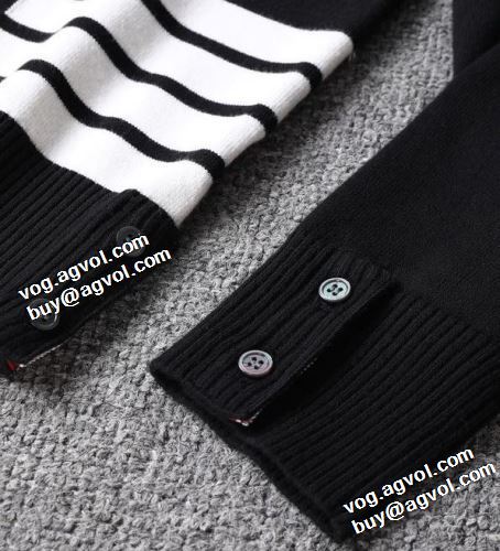 2021秋冬 トムブラウン THOM BROWNE トムブラウンブランド コピー 2色可選 セーター 大好評 スタイリッシュ 楽に着用出来る 袖ライン