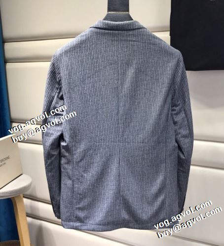 スーツ レジャー 2021秋冬 トムブラウン THOM BROWNE トムブラウンブランドコピー 極上の着心地 テーラードジャケット 高級感漂わせる