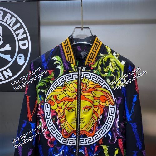 2021秋冬 軽量ジャケット 優美なお出かけスタイル ヴェルサーチVERSACE セットアップ上下 花プリントデザインジャケット ヴェルサーチコピー
