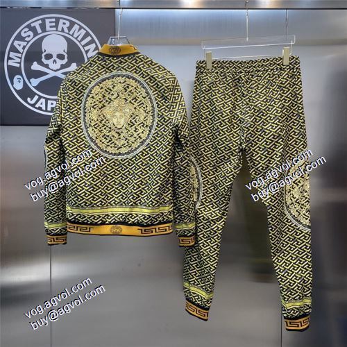 2021秋冬 秋のお出かけに最適 ヴェルサーチコピーブランド ヴェルサーチVERSACE エレガントな装い 高級感漂わせる セットアップ上下