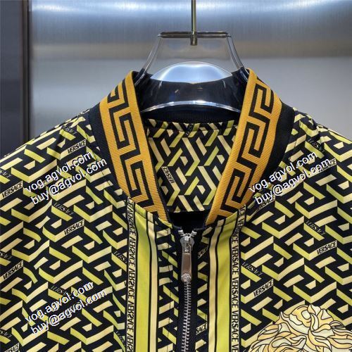 2021秋冬 秋のお出かけに最適 ヴェルサーチコピーブランド ヴェルサーチVERSACE エレガントな装い 高級感漂わせる セットアップ上下