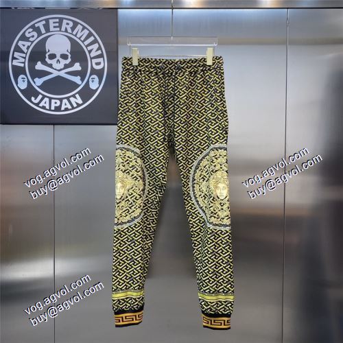 2021秋冬 秋のお出かけに最適 ヴェルサーチコピーブランド ヴェルサーチVERSACE エレガントな装い 高級感漂わせる セットアップ上下