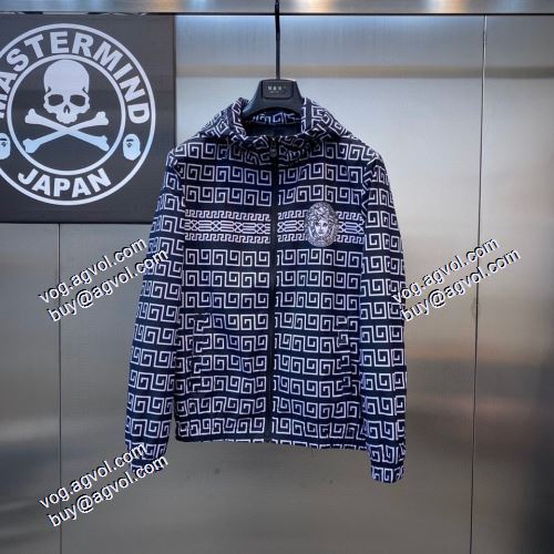 ジャケット 花プリントデザインジャケット 逸品 2021秋冬 ヴェルサーチVERSACE ブルゾン ヴェルサーチブランドコピー