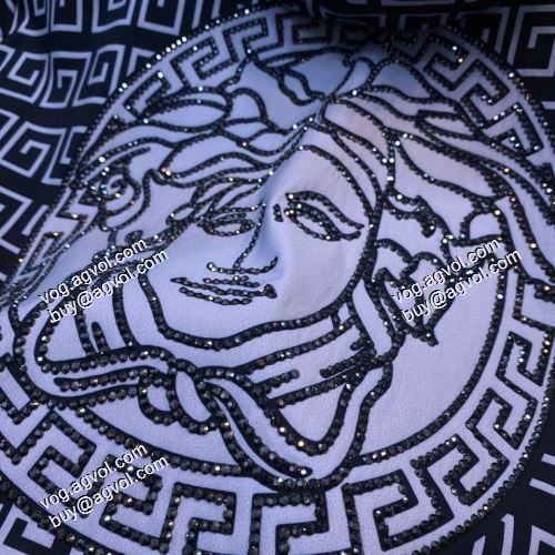 ジャケット 花プリントデザインジャケット 逸品 2021秋冬 ヴェルサーチVERSACE ブルゾン ヴェルサーチブランドコピー