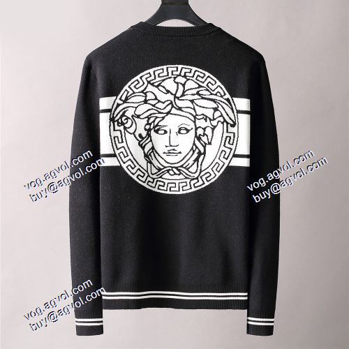 セーター オシャレロゴパーカー 注目のアイテム 2021秋冬 ヴェルサーチVERSACE ニットウェア ヴェルサーチブランド コピー