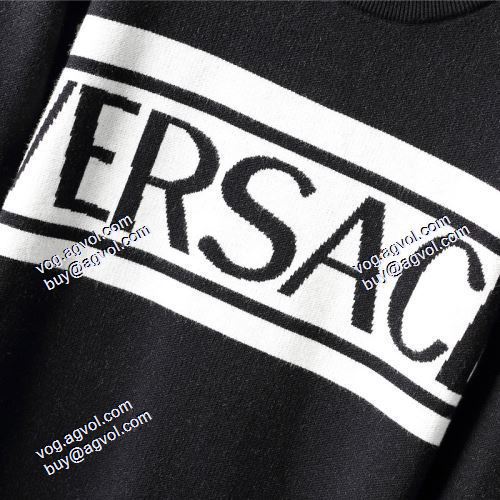 セーター オシャレロゴパーカー 注目のアイテム 2021秋冬 ヴェルサーチVERSACE ニットウェア ヴェルサーチブランド コピー