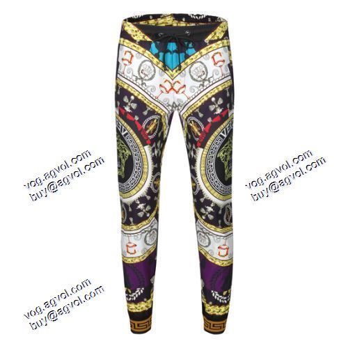 人目を惹くデザイン 2021秋冬 ヴェルサーチVERSACE セットアップ上下 花プリントデザインジャケット ヴェルサーチコピー ブランド