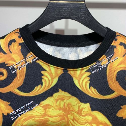 ロゴパーカー 売れ筋のいい 幅広いジャンル 2021秋冬 総柄 プルオーバーパーカー ヴェルサーチVERSACE ヴェルサーチブランド 偽物 通販