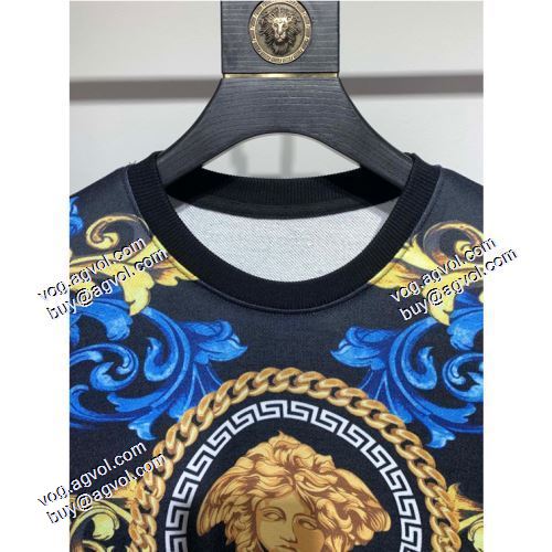 圧倒的な高級感 2021秋冬 ジップパーカー 迷彩総柄 ヴェルサーチVERSACE プルオーバーパーカー ヴェルサーチコピーブランド オシャレロゴパーカー