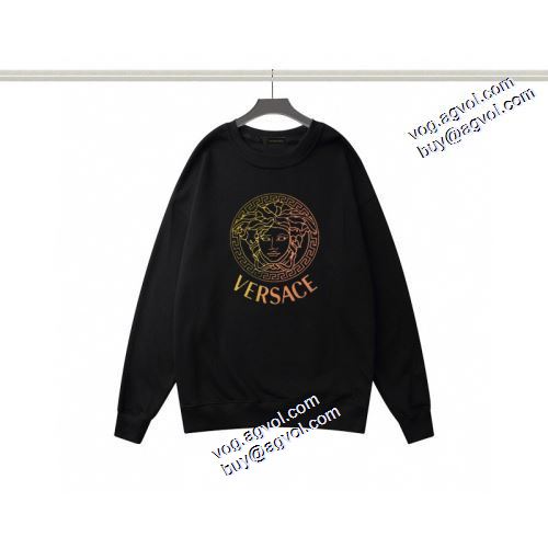2色可選 2021秋冬 ヴェルサーチVERSACE ヴェルサーチコピー ブランド 変わらない人気を誇る プルオーバーパーカー スタイリッシュ オシャレロゴパーカー