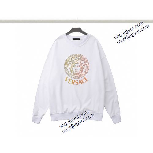 2色可選 2021秋冬 ヴェルサーチVERSACE ヴェルサーチコピー ブランド 変わらない人気を誇る プルオーバーパーカー スタイリッシュ オシャレロゴパーカー
