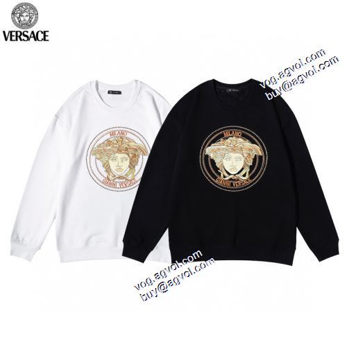 2021秋冬 ヴェルサーチVERSACE ヴェルサーチコピーブランド 個性的 2色可選 ロゴパーカー プルオーバーパーカー おしゃれさ抜群パーカ 