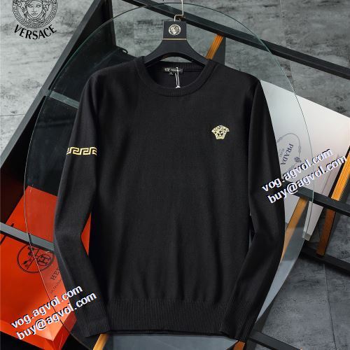 スタイリッシュな印象 2021秋冬 セーター おしゃれな装い 適度な厚み 2色可選 ヴェルサーチVERSACE ヴェルサーチスーパーコピー
