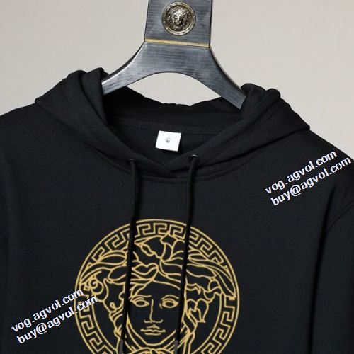 ヴェルサーチコピー コスパ最高のプライス 2021秋冬 セットアップ上下 2色可選 ヴェルサーチVERSACE 春先まで使える