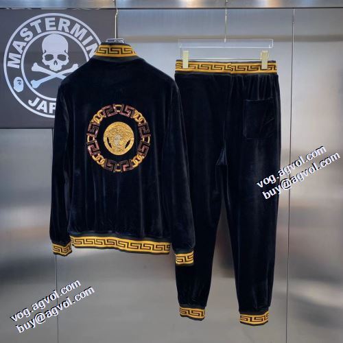 ヴェルサーチ偽物ブランド ファション性の高い ジンシロン セット 2021秋冬 ヴェルサーチVERSACE 飽きのこないデザイン 大花プリント