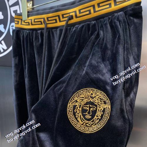 ヴェルサーチ偽物ブランド ファション性の高い ジンシロン セット 2021秋冬 ヴェルサーチVERSACE 飽きのこないデザイン 大花プリント