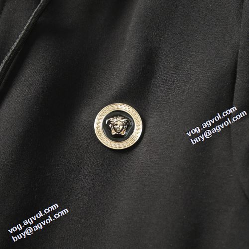 ヴェルサーチコピー ブランド 2021秋冬 ジャージセット ヴェルサーチVERSACE 上品に着こなせ プリント柄 優美なお出かけスタイル