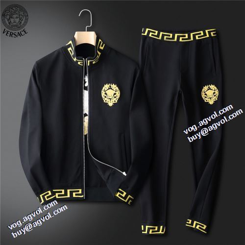 おしゃれに絶大な人気の ジャージセット プリント柄 人目を惹くデザイン 2021秋冬 ヴェルサーチVERSACE ヴェルサーチ偽物ブランド