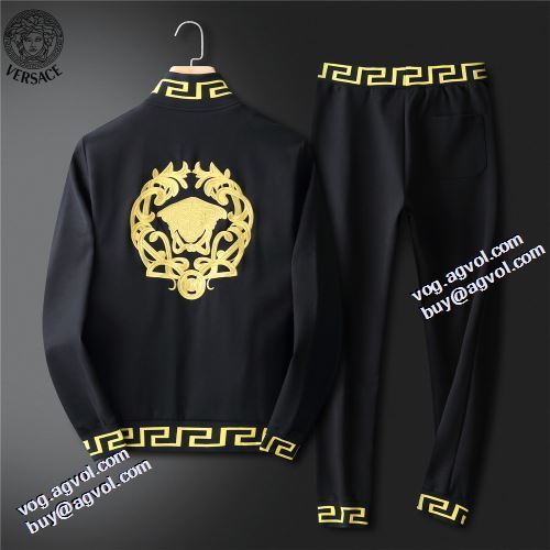 おしゃれに絶大な人気の ジャージセット プリント柄 人目を惹くデザイン 2021秋冬 ヴェルサーチVERSACE ヴェルサーチ偽物ブランド