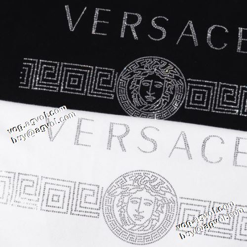 2021秋冬 ヴェルサーチVERSACE 人気ブランド 2色可選 厚手の生地 ヴェルサーチコピー ブランド おしゃれさ抜群パーカ プルオーバーパーカー ロゴパーカー