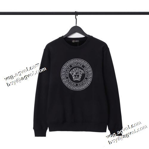 2色可選 ロゴパーカー 2021秋冬 ヴェルサーチVERSACE 高級感ある ヴェルサーチスーパーコピー 激安 リブ付 秋の定番