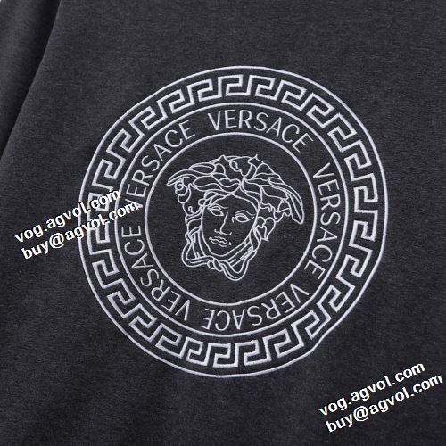 2色可選 ロゴパーカー 2021秋冬 ヴェルサーチVERSACE 高級感ある ヴェルサーチスーパーコピー 激安 リブ付 秋の定番