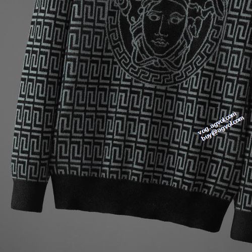 2021秋冬 ヴェルサーチVERSACE セーター  ヴェルサーチブランド コピー 利便性に優れ 優しい色合い 逸品