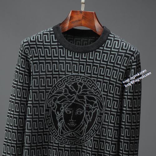 2021秋冬 ヴェルサーチVERSACE セーター  ヴェルサーチブランド コピー 利便性に優れ 優しい色合い 逸品