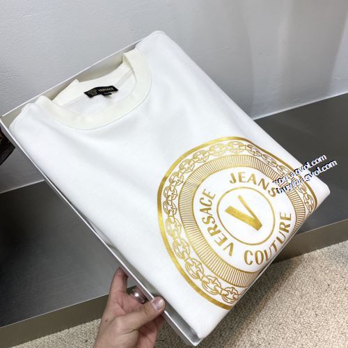 個性的なデザ ヴェルサーチブランド コピー 2022新作 2色可選 プリントパーカ VERSACE プルオーバーパーカー 程よい厚み スタイリッシュ