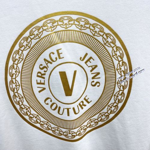個性的なデザ ヴェルサーチブランド コピー 2022新作 2色可選 プリントパーカ VERSACE プルオーバーパーカー 程よい厚み スタイリッシュ