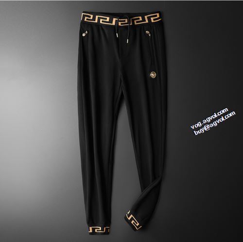 2色可選 個性的 2022新作 VERSACE セットアップ上下 アウトドア系 程よい厚み 軽量ジャケット ヴェルサーチスーパーコピー