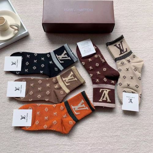 2022新作 靴下 ルイ ヴィトン LOUIS VUITTON 個性的なデザ ルイ ヴィトンブランドコピー 多色選択可 絶大な人気を誇る 使い回し最高