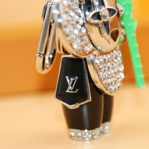多色選択可 2022新作 ルイ ヴィトン LOUIS VUITTON キーホルダー クリスタルキーボルダー ルイ ヴィトンブランドコピー 売れ筋 ファション性の高い