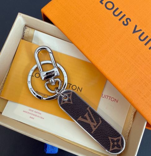 モノグラム 2022新作 ユニークキーボルダー ルイ ヴィトン アンティーク調 男女共通 LOUIS VUITTON 海外セレブ愛用 ルイ ヴィトンブランド コピー