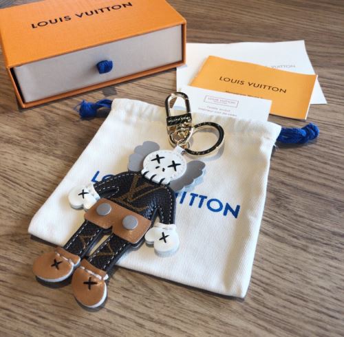 おすすめ プレミアム プレゼントに最適 2022新作 ルイ ヴィトン キーホルダー LOUIS VUITTON 長く愛用できる ルイ ヴィトンコピー ブランド