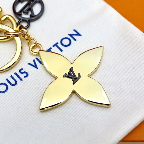 ルイ ヴィトンブランド コピー キーホルダー 四角 コンビカラー 大好評 2022新作 ルイ ヴィトン LOUIS VUITTON