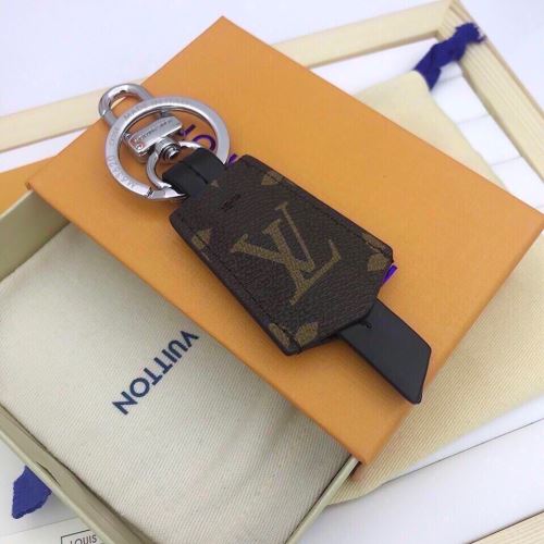 ルイ ヴィトンコピー アンティーク調 キーホルダー 高級本革 2022新作 ルイ ヴィトン LOUIS VUITTON 3色可選 大絶賛の履き心地!